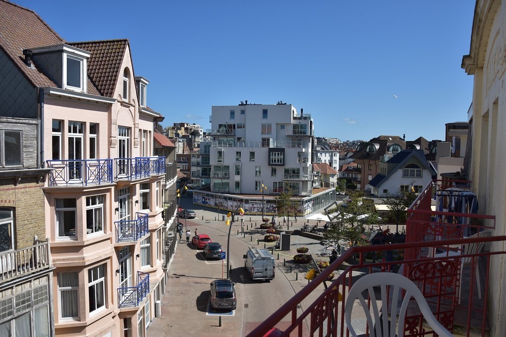 Le balcon de l'appartement Sloepen 6, à La Panne
